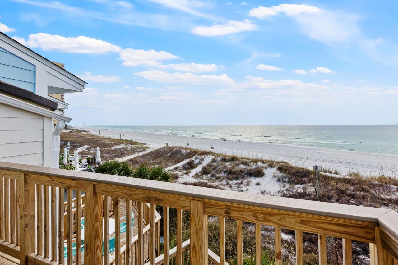 Holiday home Breathtaking Views From Gulf Front 2 Bd / 3 Ba Townhome!